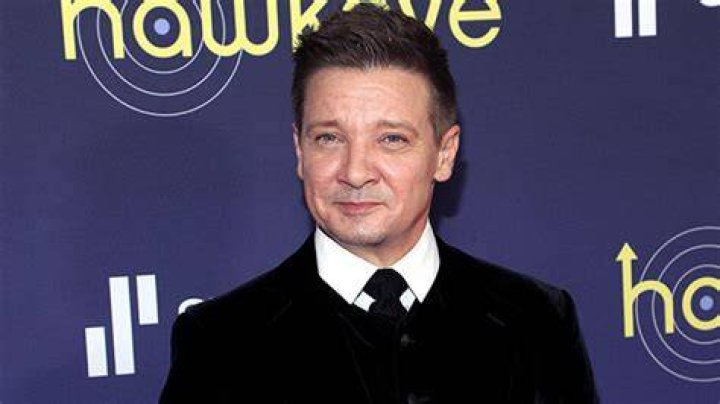 Jeremy Renner 911 Call: Neighbor Tells Operator ‘There’s A Lot Of Blood’ & Begs For Help ‘Immediately’