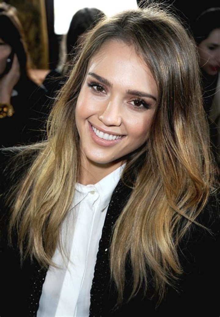 Jessica Alba’s Big, Bold Brows — Get Her Look