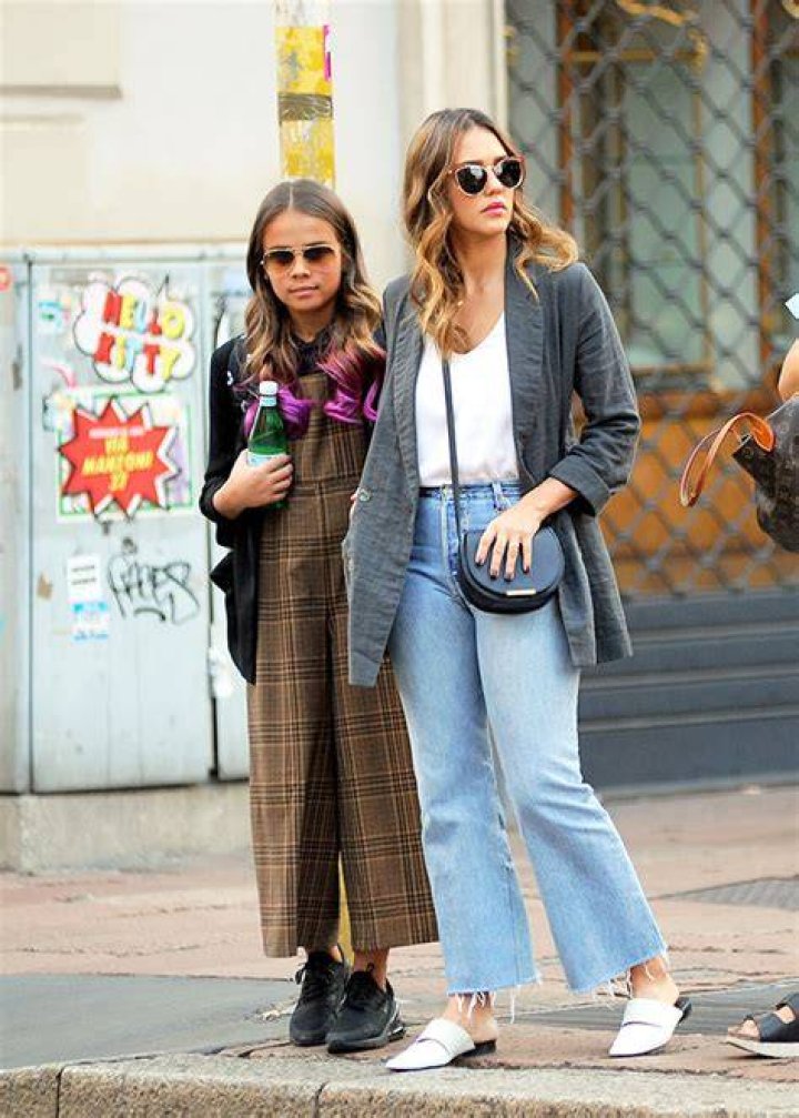Jessica Alba Wishes Daughter, Honor, A Happy 15th Birthday: Video – Hollywood Life