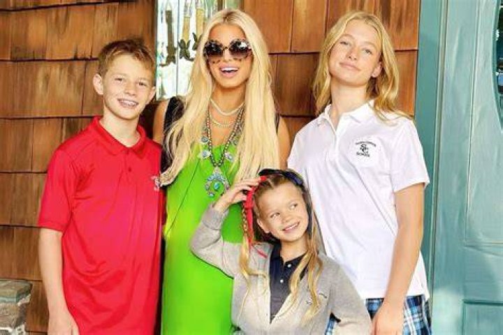 Jessica Simpson’s Lookalike Daughter Birdie, 1, Wears The Cutest Floral Dress At The Farm