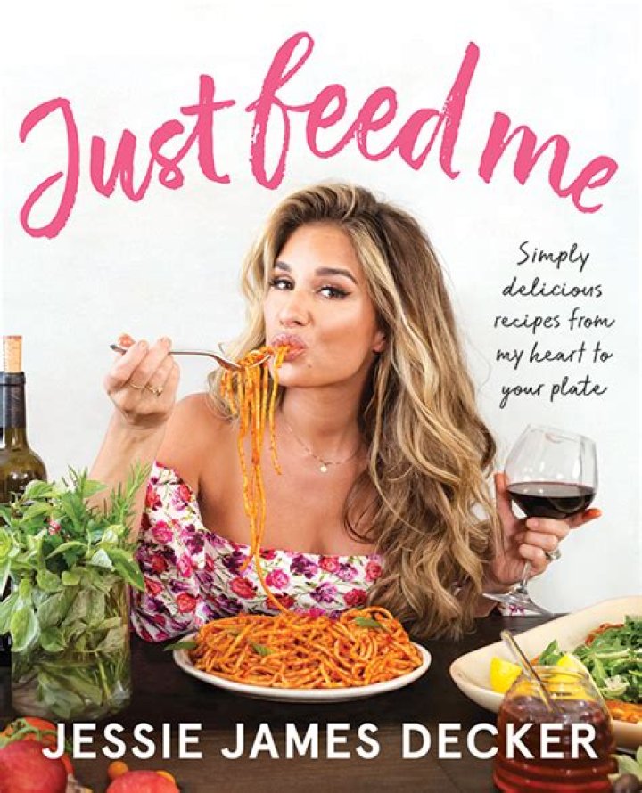 Jessie James Decker’s Food & Fitness Tips For New Cookbook – Hollywood Life