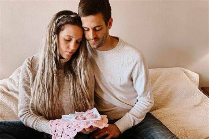 Jill Duggar Reveals Stillbirth of 4th Baby: ‘We Appreciate Your Prayers’
