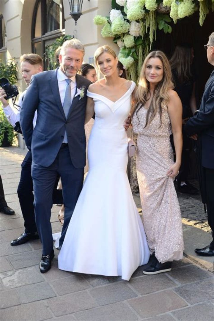 Joanna Krupa Married To Douglas Nunes – Couple Weds In Polish Ceremony – Hollywood Life