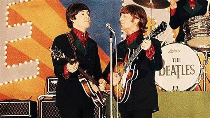 John Lennon’s Doorman Recalls Terrifying Moment He Was Shot – Hollywood Life