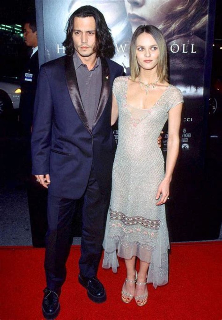 Johnny Depp’s Affair — Cheated On Vanessa Paradis With Stewardess – Hollywood Life