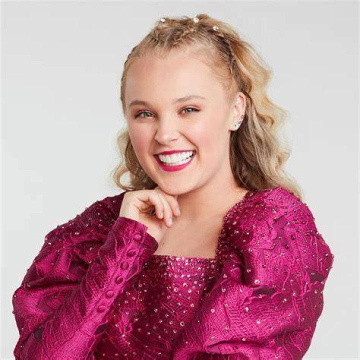Jojo Siwa’s True Reaction To Second Place On ‘Dancing With The Stars’ – Hollywood Life