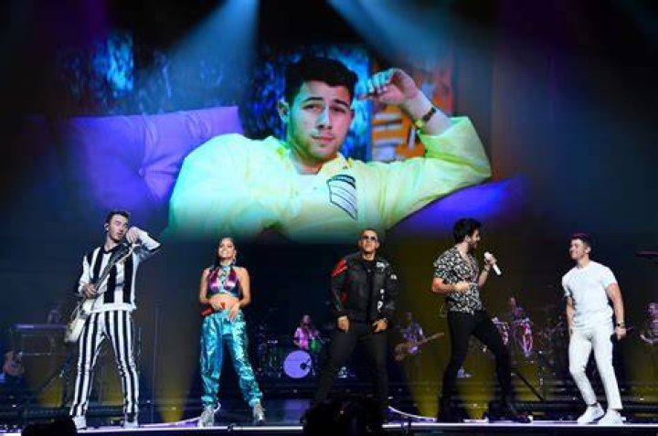 Jonas Brothers’ Happiness Begins Tour – Pics From The Shows – Hollywood Life