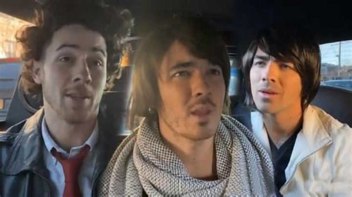Jonas Brothers Recreate Iconic ‘Camp Rock’ Scene For TikTok: Watch – Hollywood Life