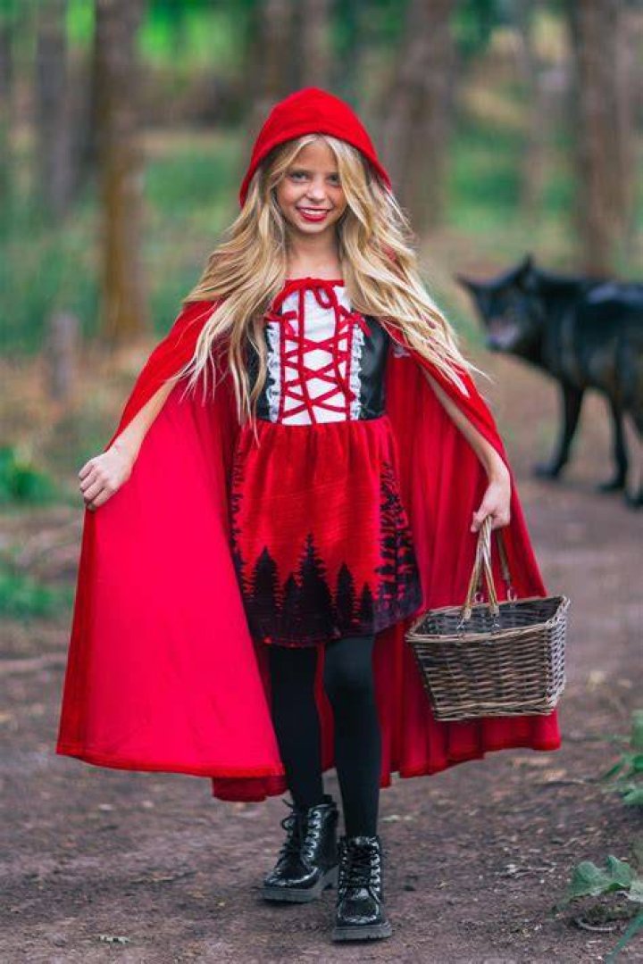 Jordyn Woods’ Little Red Riding Hood Halloween Costume 2021: Photos – Hollywood Life