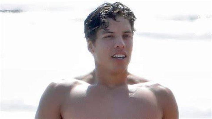 Joseph Baena Posts Shirtless Selfie While Working Out At Home — See Pic