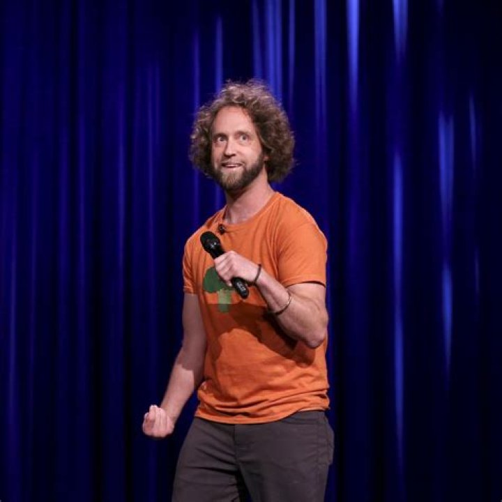 Josh Blue Brings Laughs In Audition – Hollywood Life