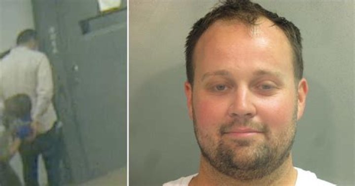 Josh Duggar Seen Booked Into Arkansas Jail With Handcuffs After Child Pornography Charges — Watch