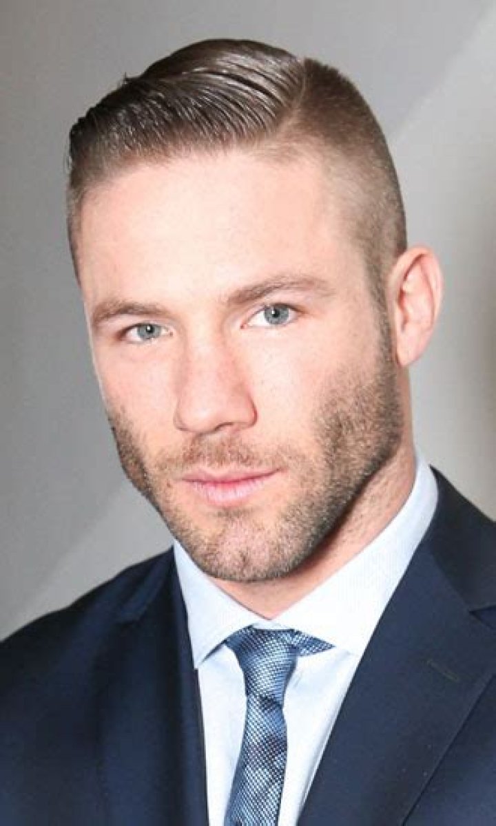 Julian Edelman Celebrity Profile – Hollywood Life