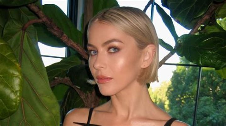 Julianne Hough’s Hairstylist Reveals The Hottest Fall Trends & What You Should Ask For At The Salon