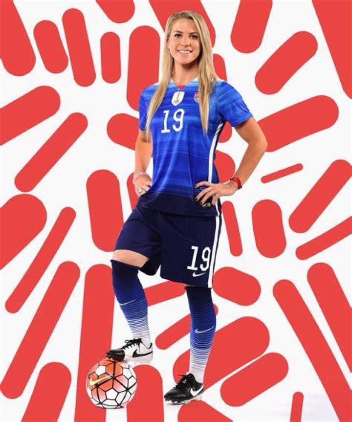 Julie Johnston Celebrity Profile – Hollywood Life