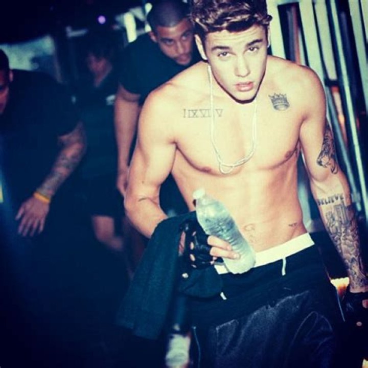 Justin Bieber At A Brothel — JB Upgrades From Strip Clubs In Brazil – Hollywood Life