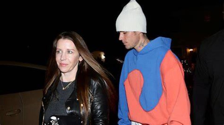 Justin Bieber & Mom Pattie Mallette Reunite At Church In Los Angeles – Hollywood Life