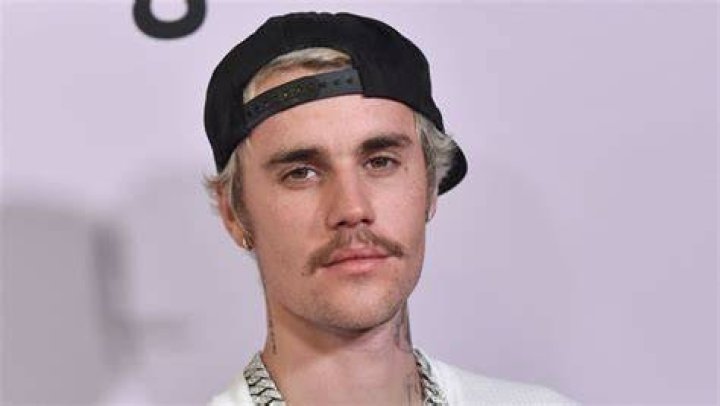 Justin Bieber Plays With A Baby In New Video — Watch – Hollywood Life
