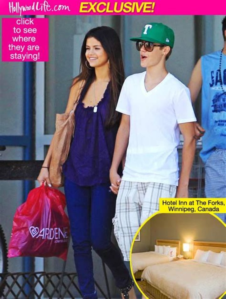 Justin Bieber & Selena Gomez Reunited In Winnipeg And Staying At Luxury Hotel!