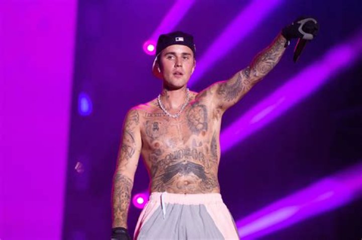 Justin Bieber: Why He Won’t Sing National Anthem At Mayweather Fight