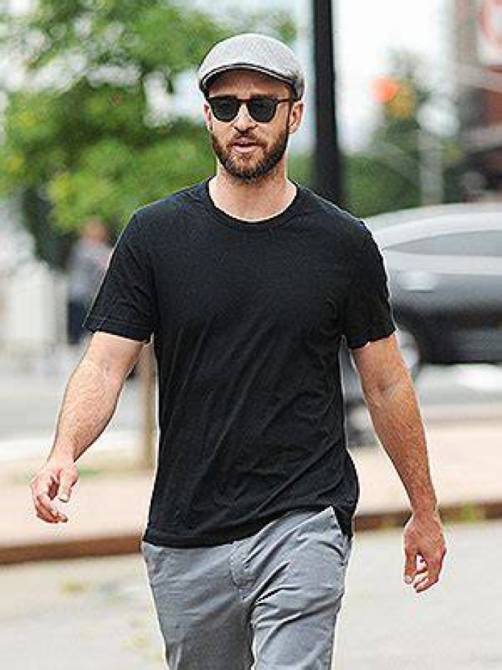 Justin Timberlake Shows Off Workout With Weights In New Video – Hollywood Life