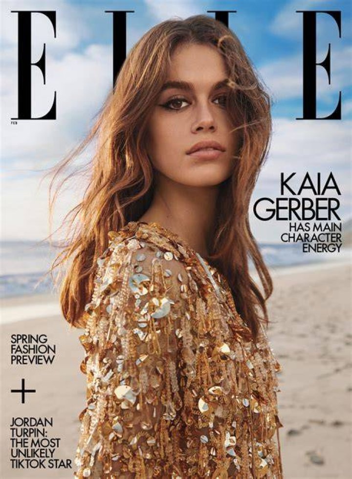 Kaia Gerber, 18, Smolders In Sexy Bikini Photo In The Pool — See Pic