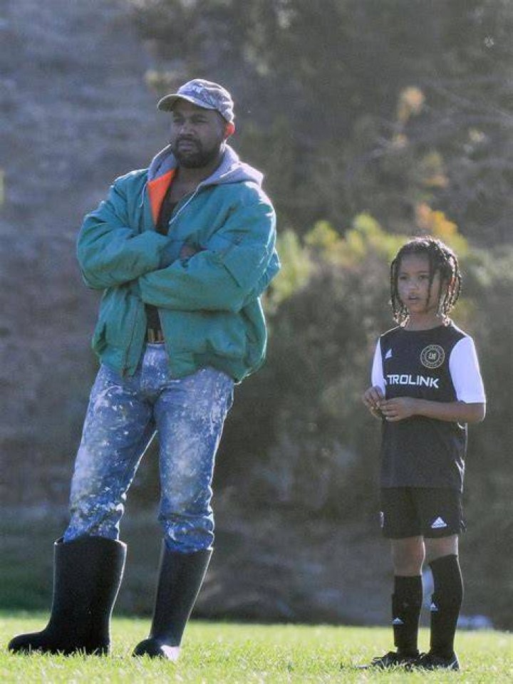 Kanye West Leaves Saint’s Soccer Game After Alleged Argument: Video – Hollywood Life