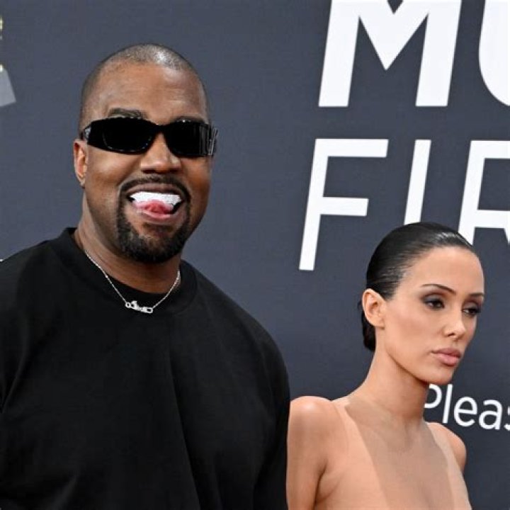 Kanye West’s GF Chaney Jones Rocks Silver Thong Bikini: Photos – Hollywood Life