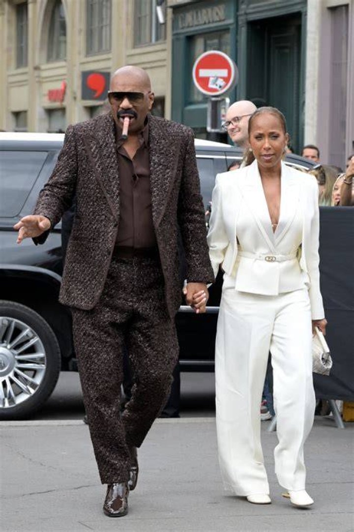 Kanye West & Steve Harvey Get Chick-Fil-A & Reunite — See Pic – Hollywood Life