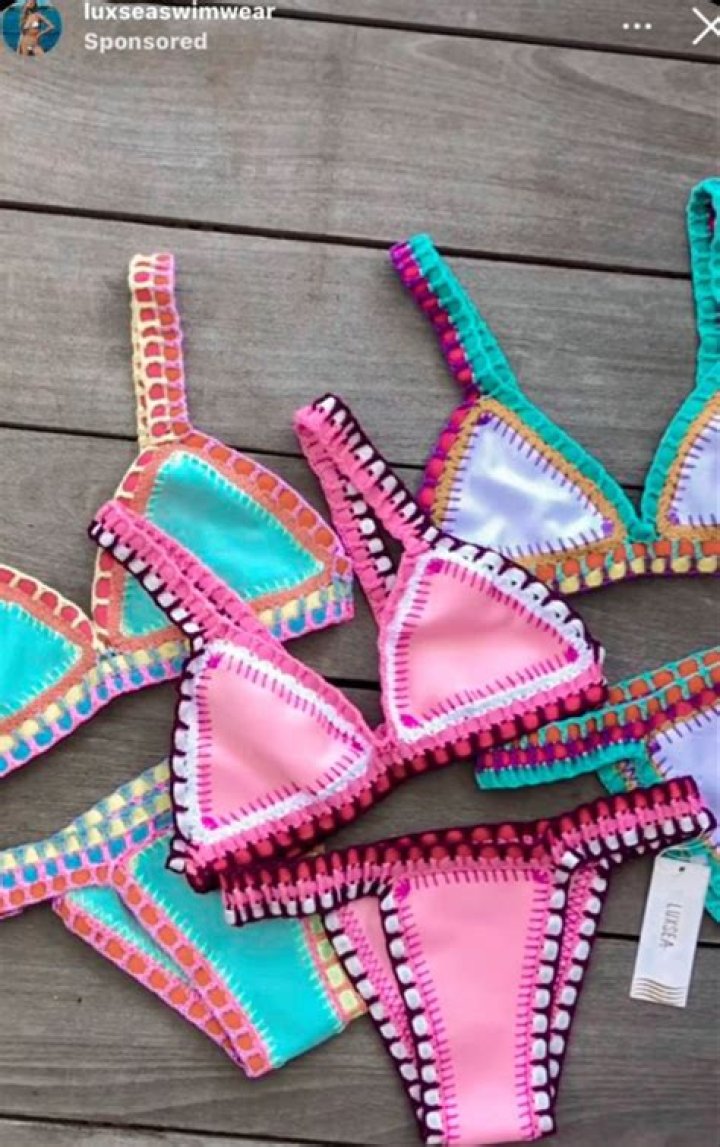 KarJenners In Colorful Bikinis: PICS