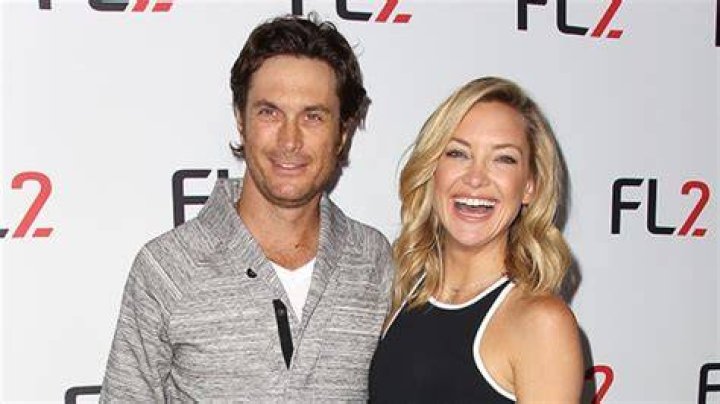 Kate Hudson’s Siblings: All About Her Brother Oliver, Her Estranged Sister & More