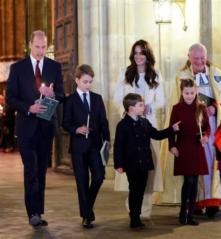 Kate Middleton & Prince William Celebrate Christmas 2013 — PICS