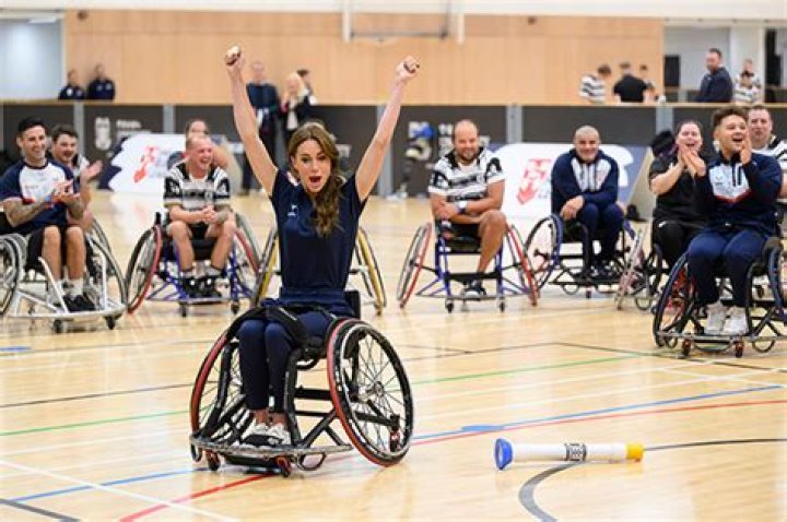Kate Middleton Rocks Sweatpants While Playing Wheelchair Rugby: Photos – Hollywood Life