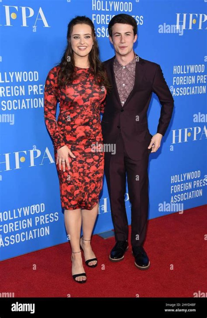 Katherine Langford & Dylan Minnette Shine – Hollywood Life