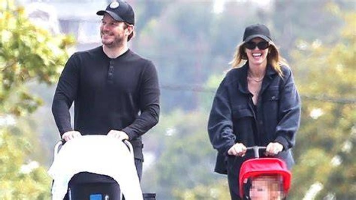 Katherine Schwarzenegger Holds Her Daughters In Adorable Family Photo: ‘2 Under 2’