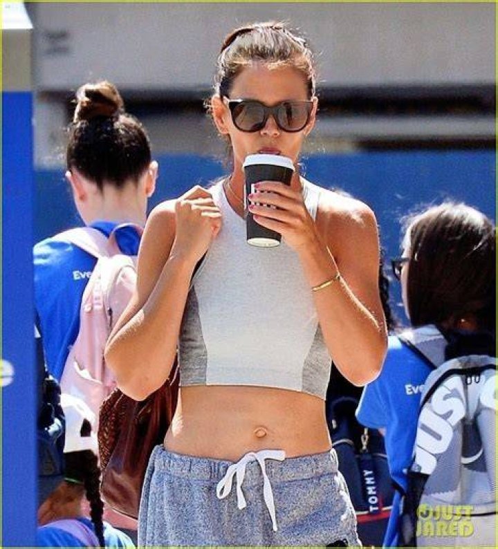 Katie Holmes Shows Off Her Amazing Flexibility As She Bends Totally Backwards At Photoshoot