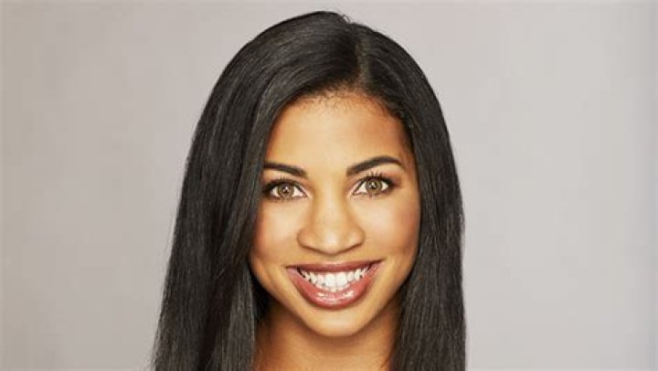 Katie Morton: 5 Things About ‘Bachelor’ Beauty Who Overheard ‘Troubling’ Cassie & Caelynn Convo