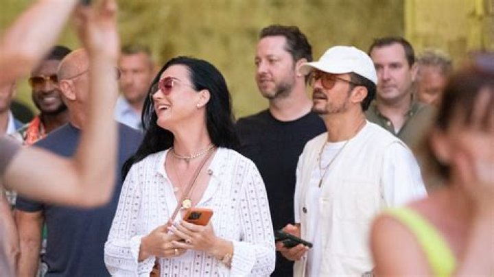 Katy Perry & Orlando Bloom’s Infinity Pool Pic In Turkey – Hollywood Life