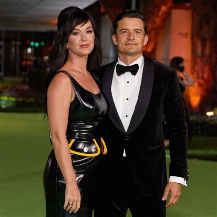 Katy Perry Rocks Black Dress While On Dinner Date With Orlando Bloom – Hollywood Life