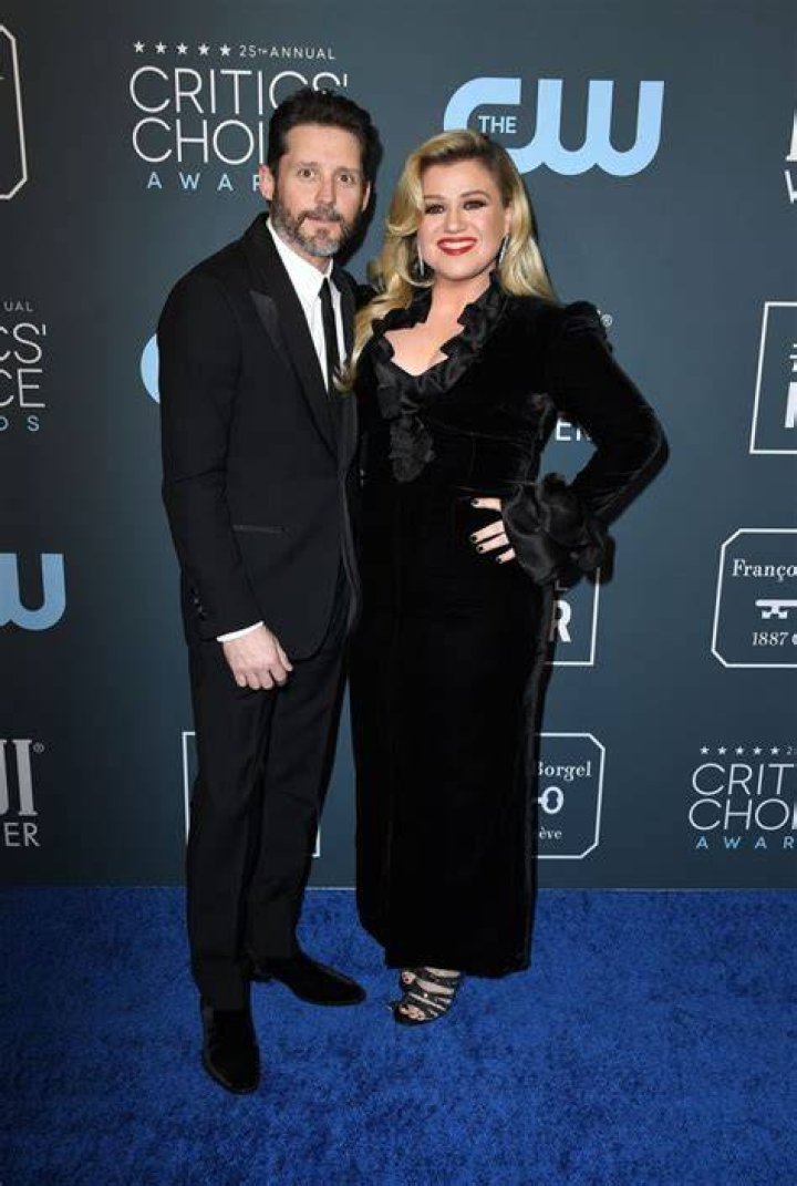 Kelly Clarkson’s Support Money To Brandon Blackstock A Win: Lawyer – Hollywood Life