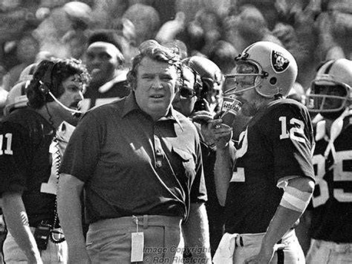Ken Stabler Celebrity Profile – Hollywood Life