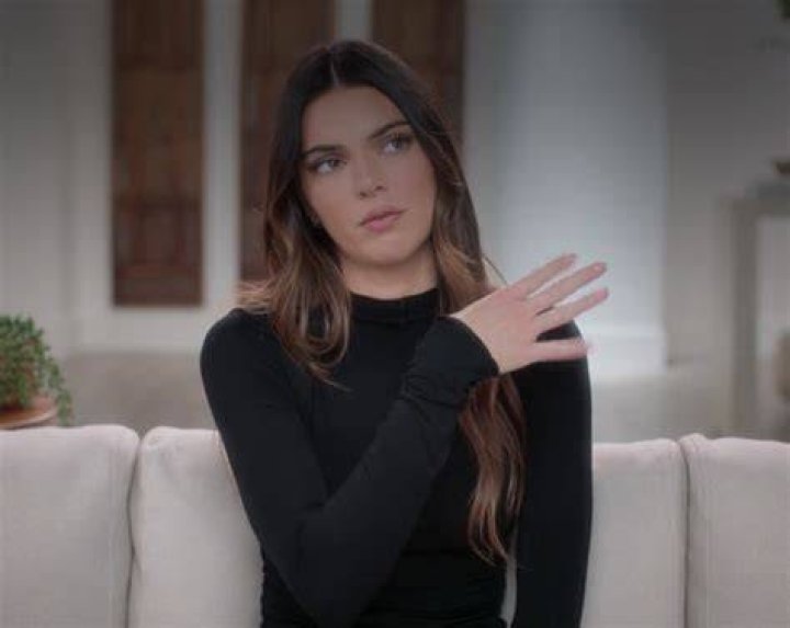 Kendall Jenner Admits Her Anxiety Is ‘At 100’ & Reveals How She’s Dealing With It