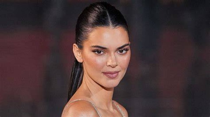 Kendall Jenner is ‘Obsessed’ With This $11 Lengthening Mascara