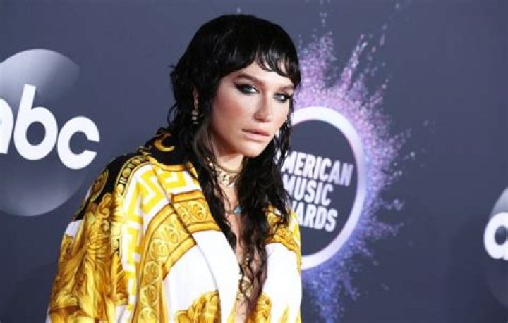 Kesha’s Most Outrageous Red Carpet Looks