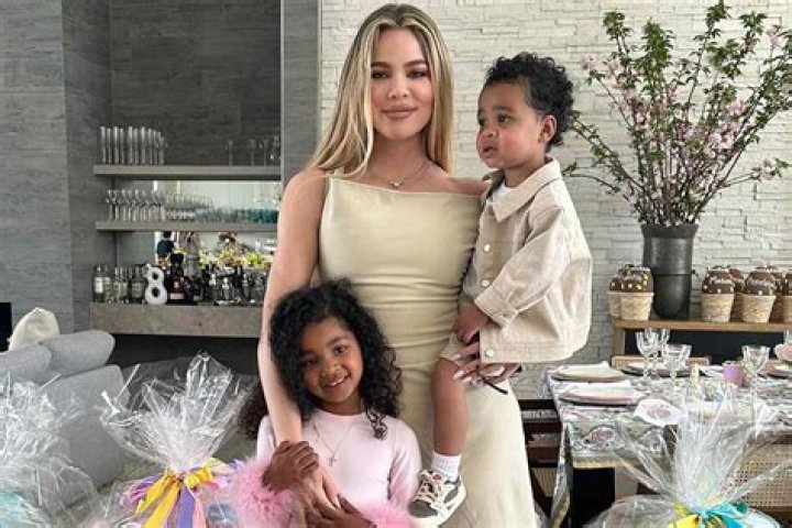 Khloe Kardashian Admits She’s So ‘In Love With True’ She Doesn’t Need A Man: There’s ‘No Rush’