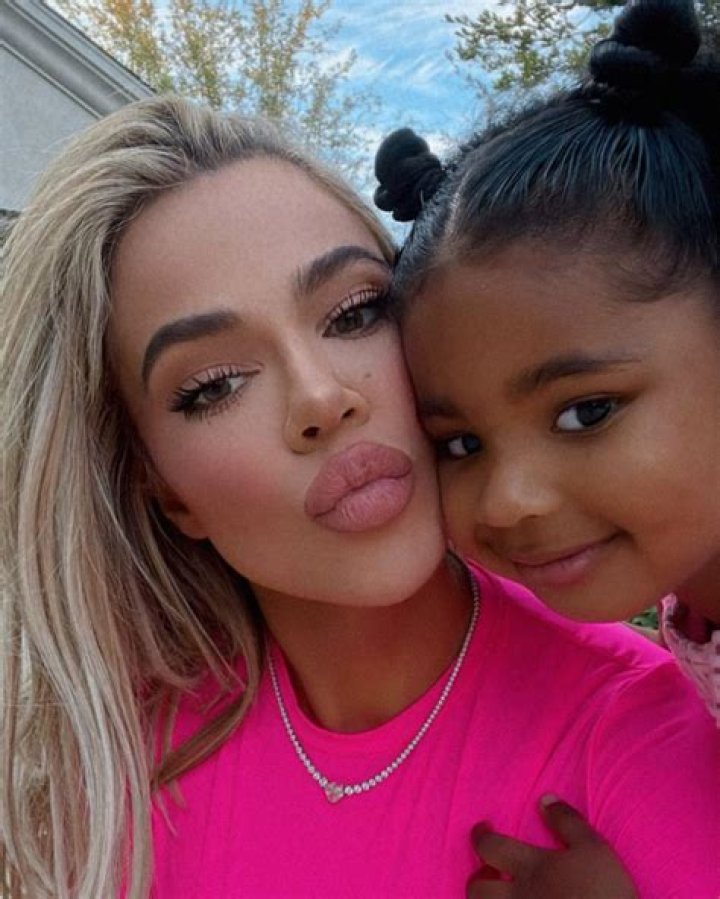 Khloe Kardashian Admits To Photoshopping True Into Disneyland Pics: ‘Welllppp’