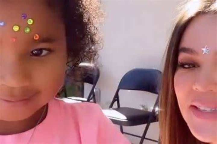 Khloe Kardashian Hosts Cute Paint Party For Daughter True & Her Cousins — Watch