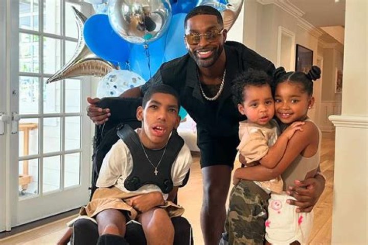 Khloe Kardashian Tells Tristan Thompson She Wants ‘Another Kid’ & Sibling For True In ‘KUWTK’ Trailer