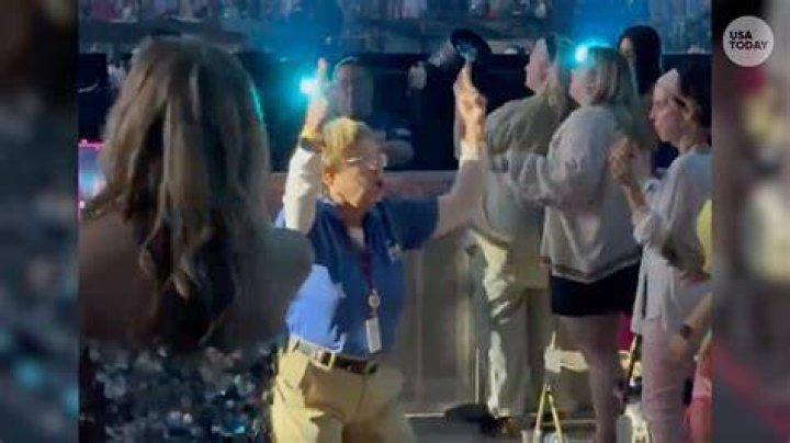 Kid Rock Attacks Taylor Swift For Being A Democrat — See Tweets – Hollywood Life