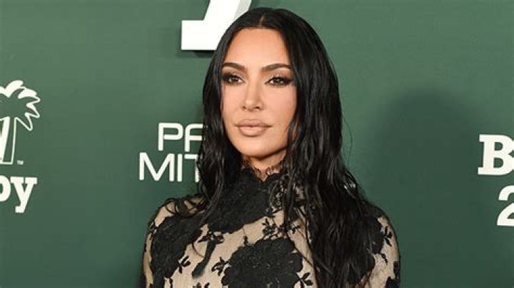 Kim Kardashian Flaunts Her Fitted Onesie in New Selfie From Aspen Trip With Kendall Jenner